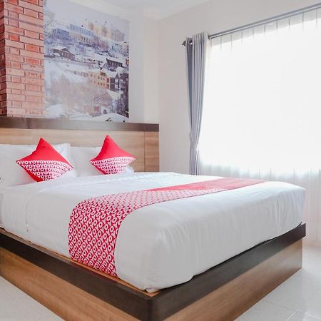 Noura Guest House Syariah Malang Dış mekan fotoğraf