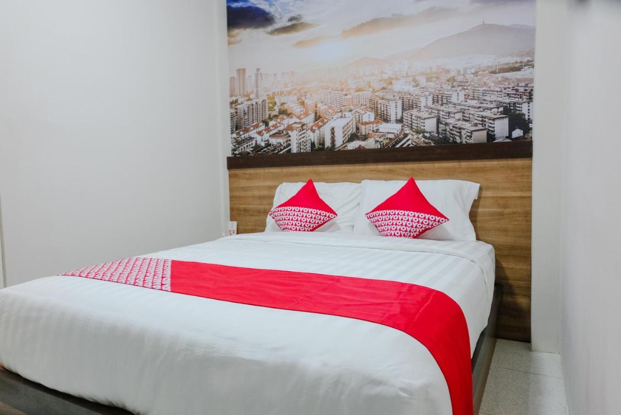 Noura Guest House Syariah Malang Dış mekan fotoğraf